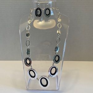 NECKLACE & EARRING SET